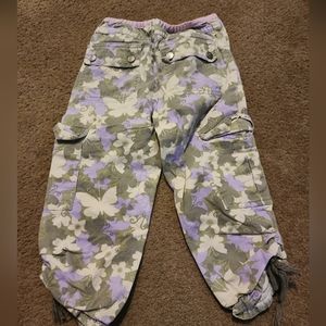 Girls sketchers capri pants